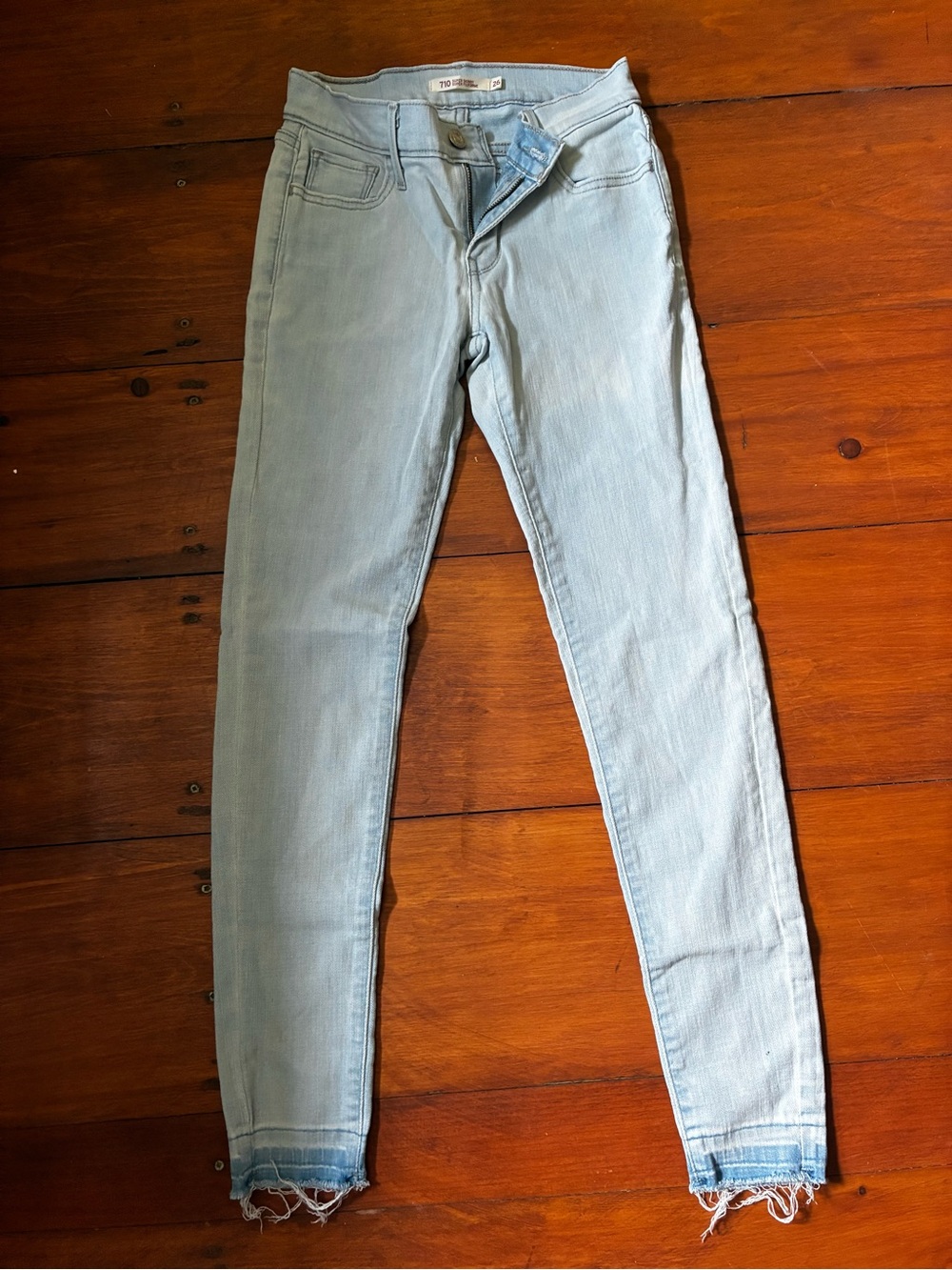Levi's Pale Blue Women's Skinny Jeans with Frayed Hem